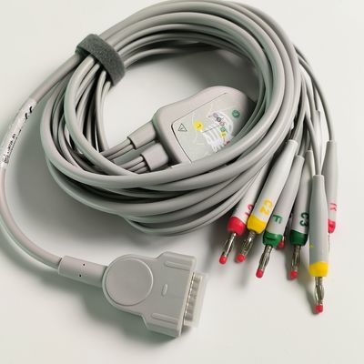 Elektrokardiogramm-Maschine mit integriertem 12-Blei-Draht mit 15 Pins Europäischer Standard IEC Bananenkopf 4.0