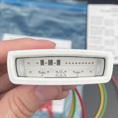 Drei-Leiter-Europäische Standardklemme mit Blutsauerstoffanschluss EKG 3-Lead Grabber REF:989803171911